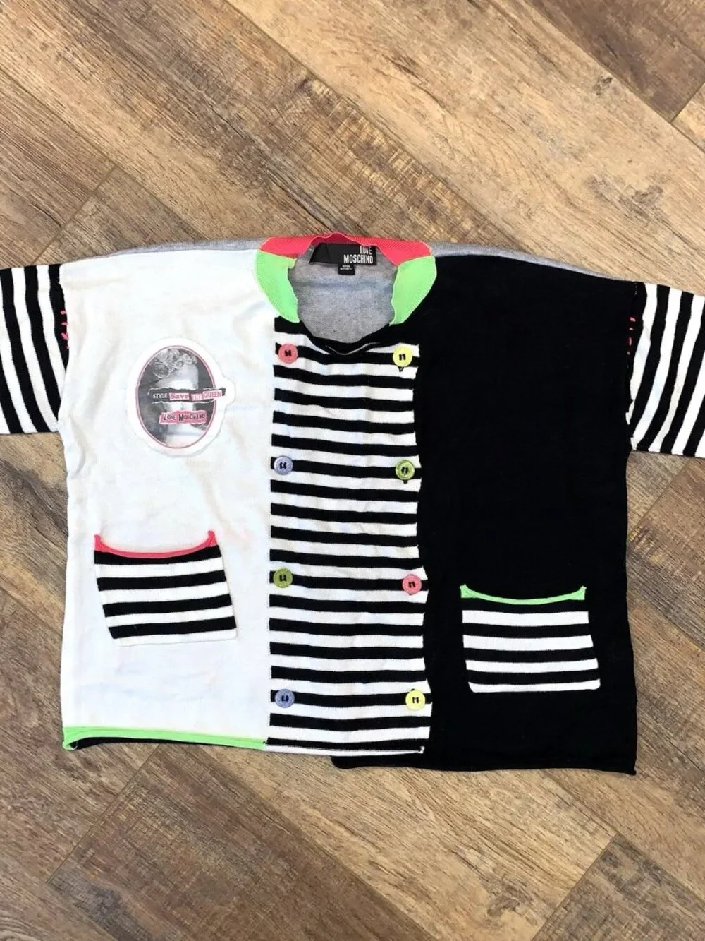 LOVE MOSCHINO Punk Love SAVE THE QUEEN Patch CROP TOP Neon B&W Striped Sweater L - Picture 1 of 5